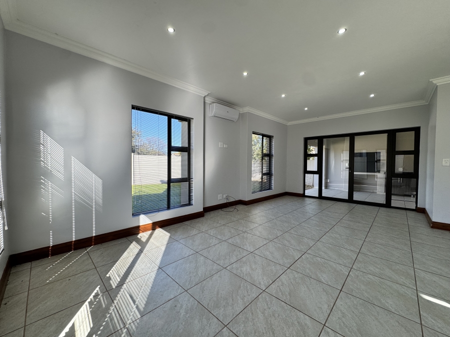3 Bedroom Property for Sale in Wilkoppies North West